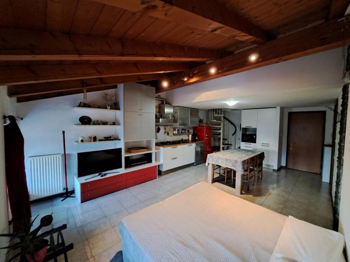 Casa Vacanze S.Tomaso ริวาเดลการ์ดา ภายนอก รูปภาพ